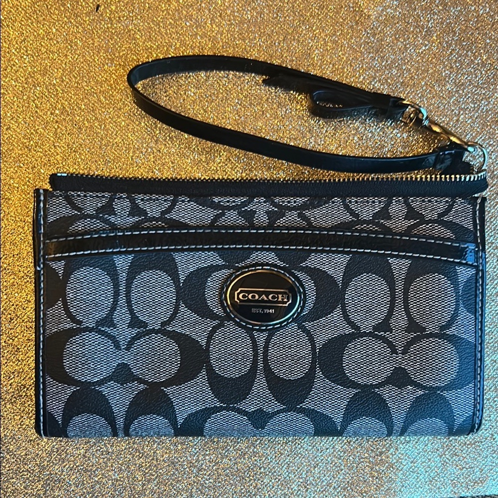 Coach Monochrome Signature Wristlet